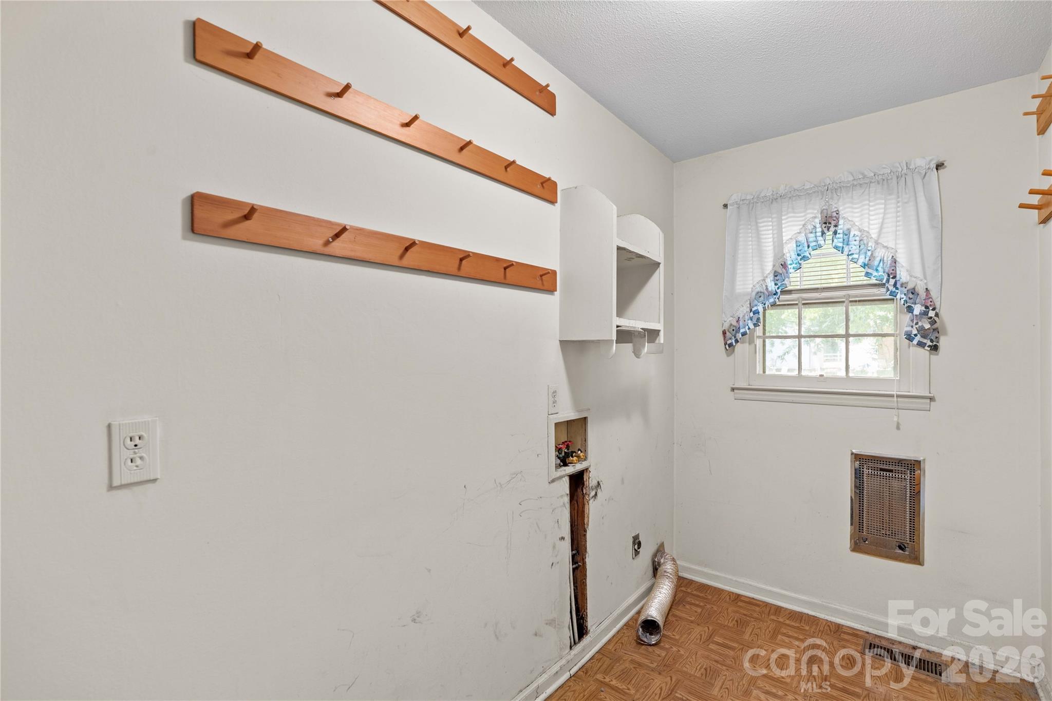 1059 Shearers Road