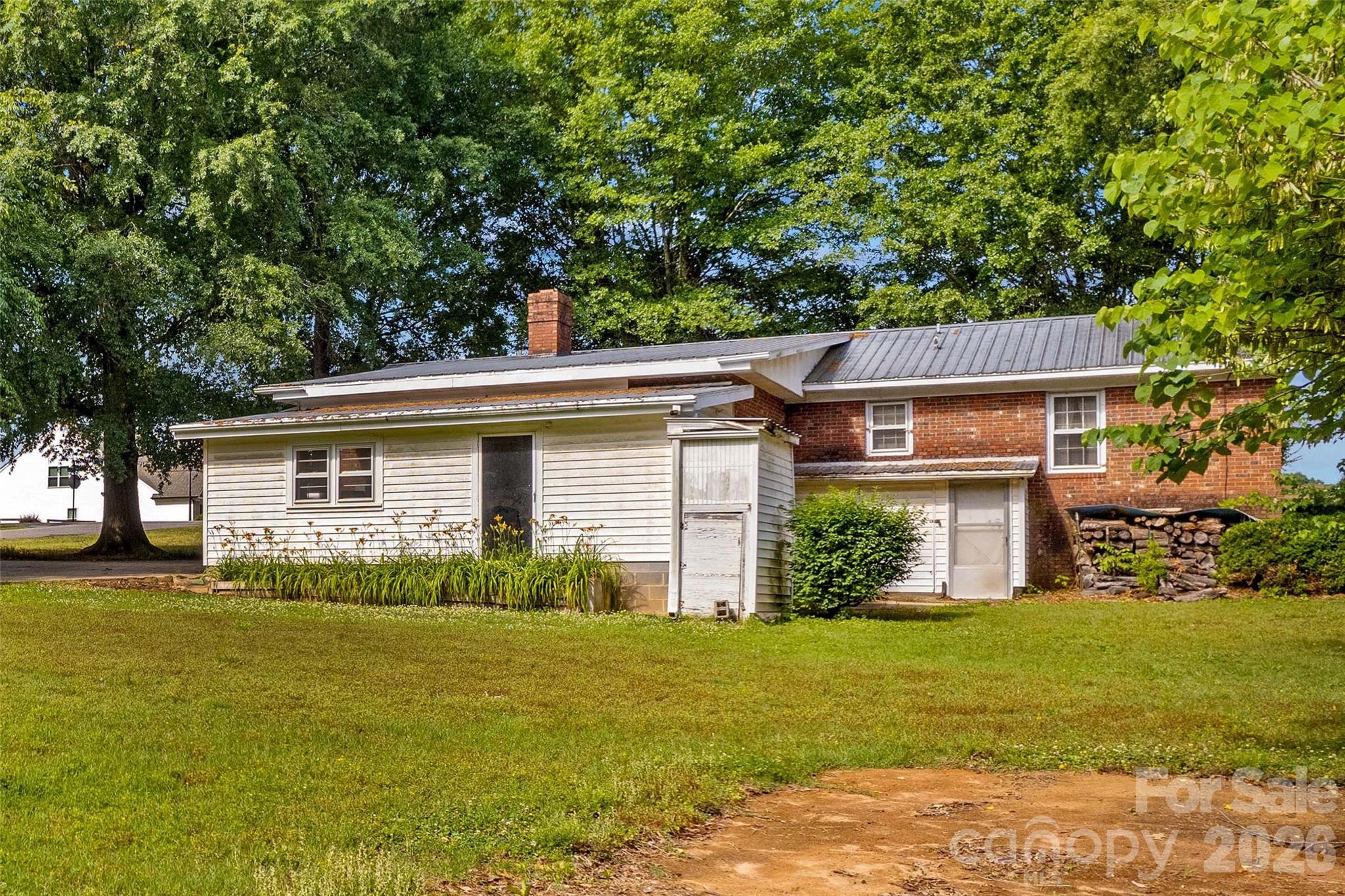 1059 Shearers Road