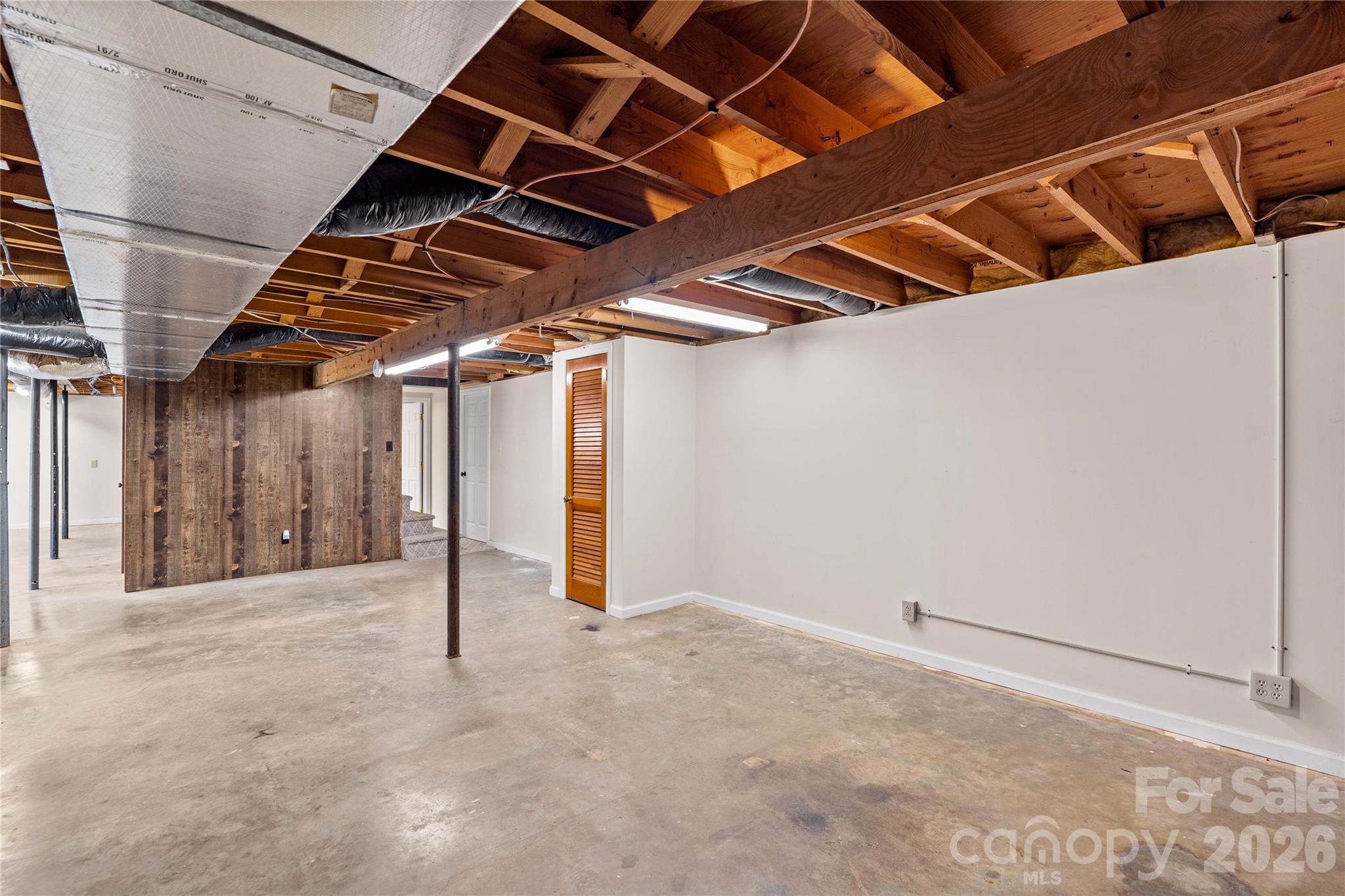 946 Shearers Road
