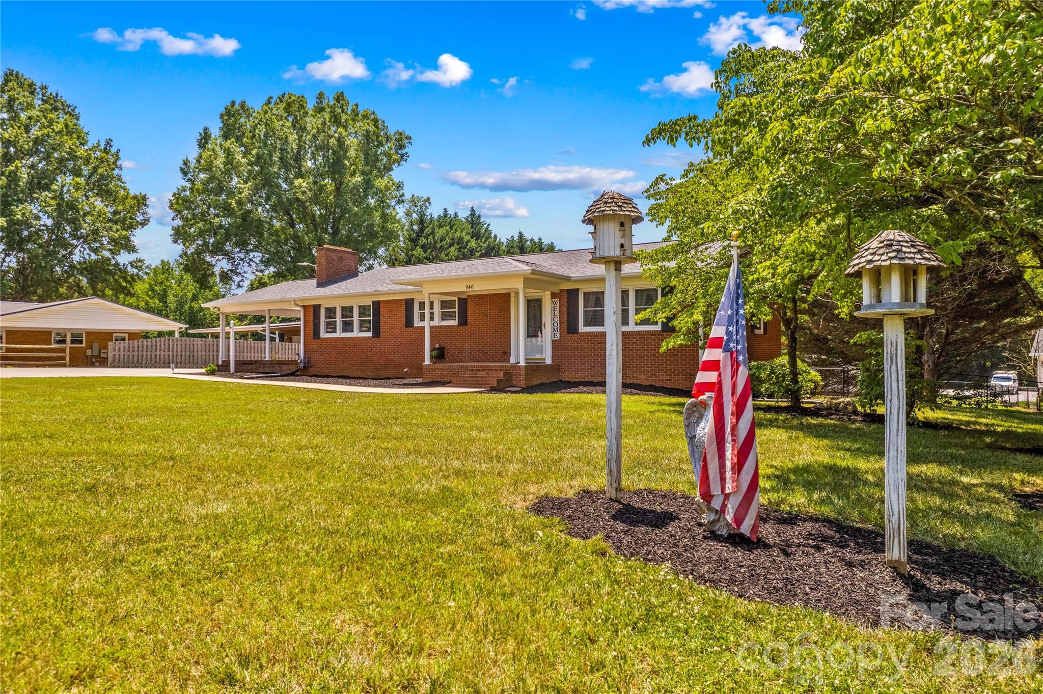 946 Shearers Road