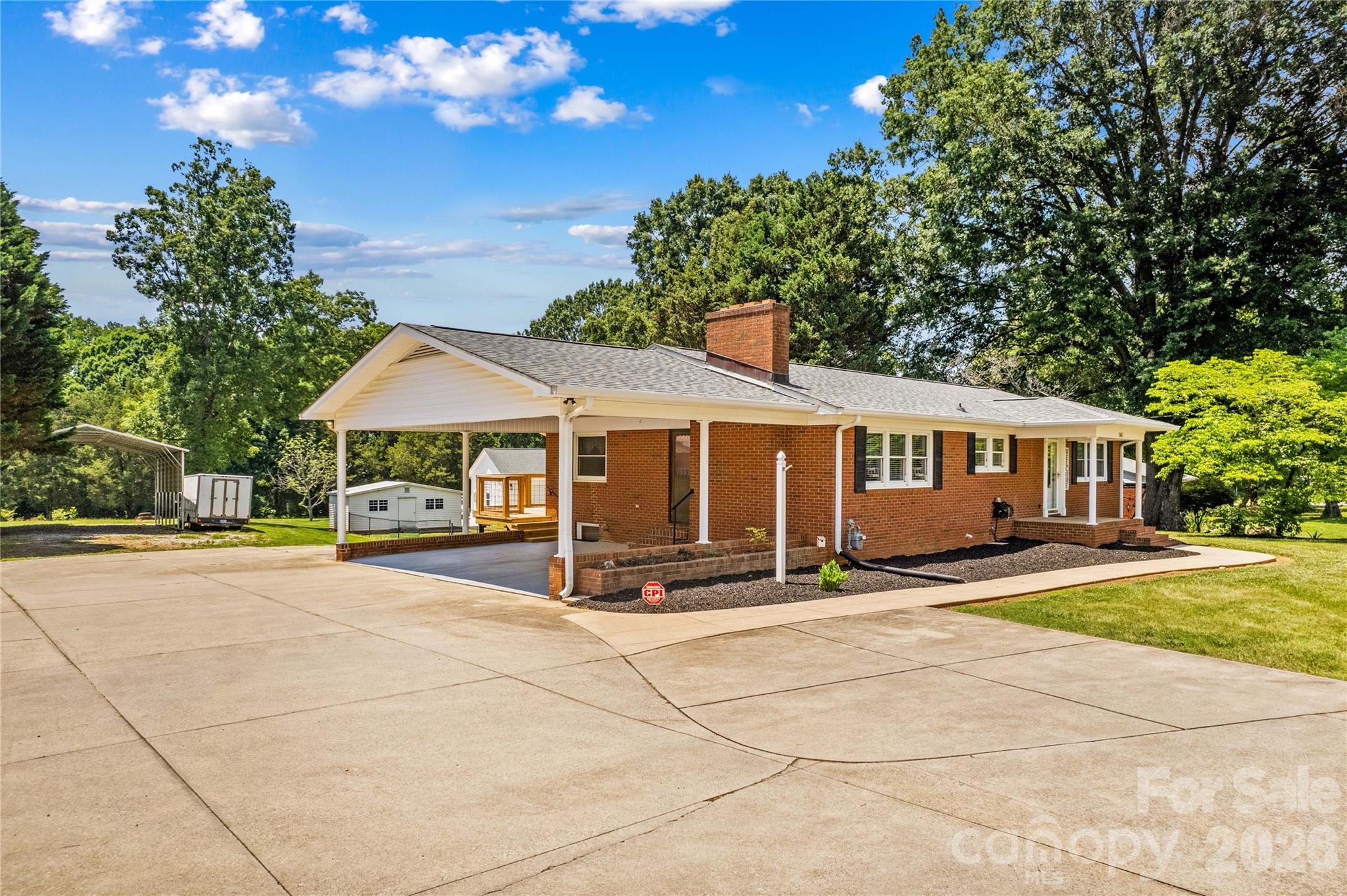 946 Shearers Road