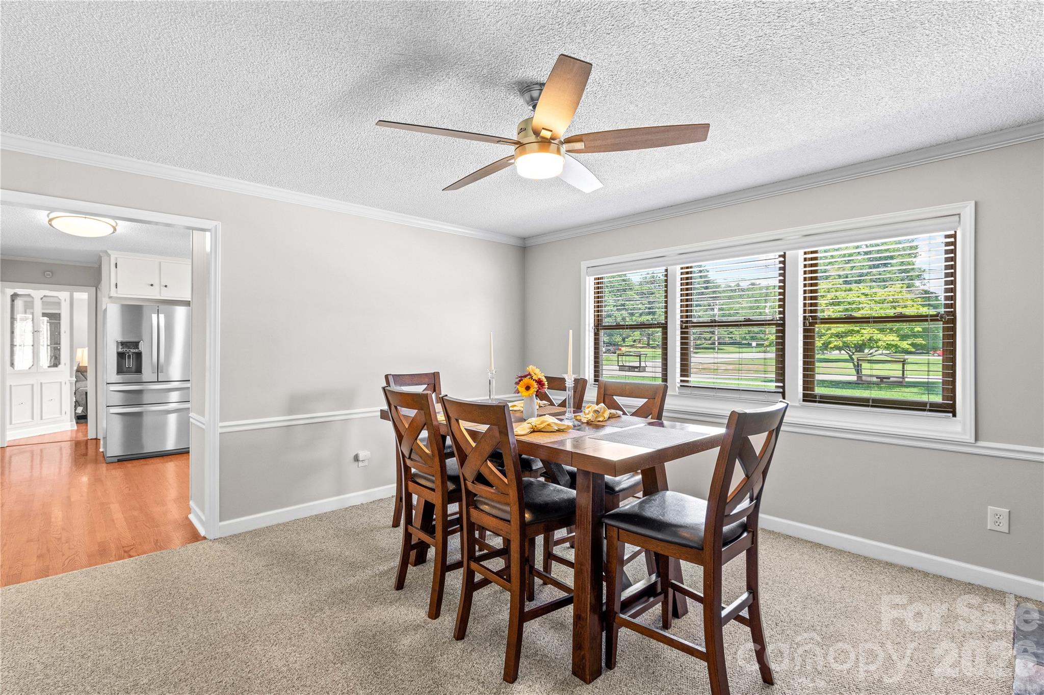 946 Shearers Road