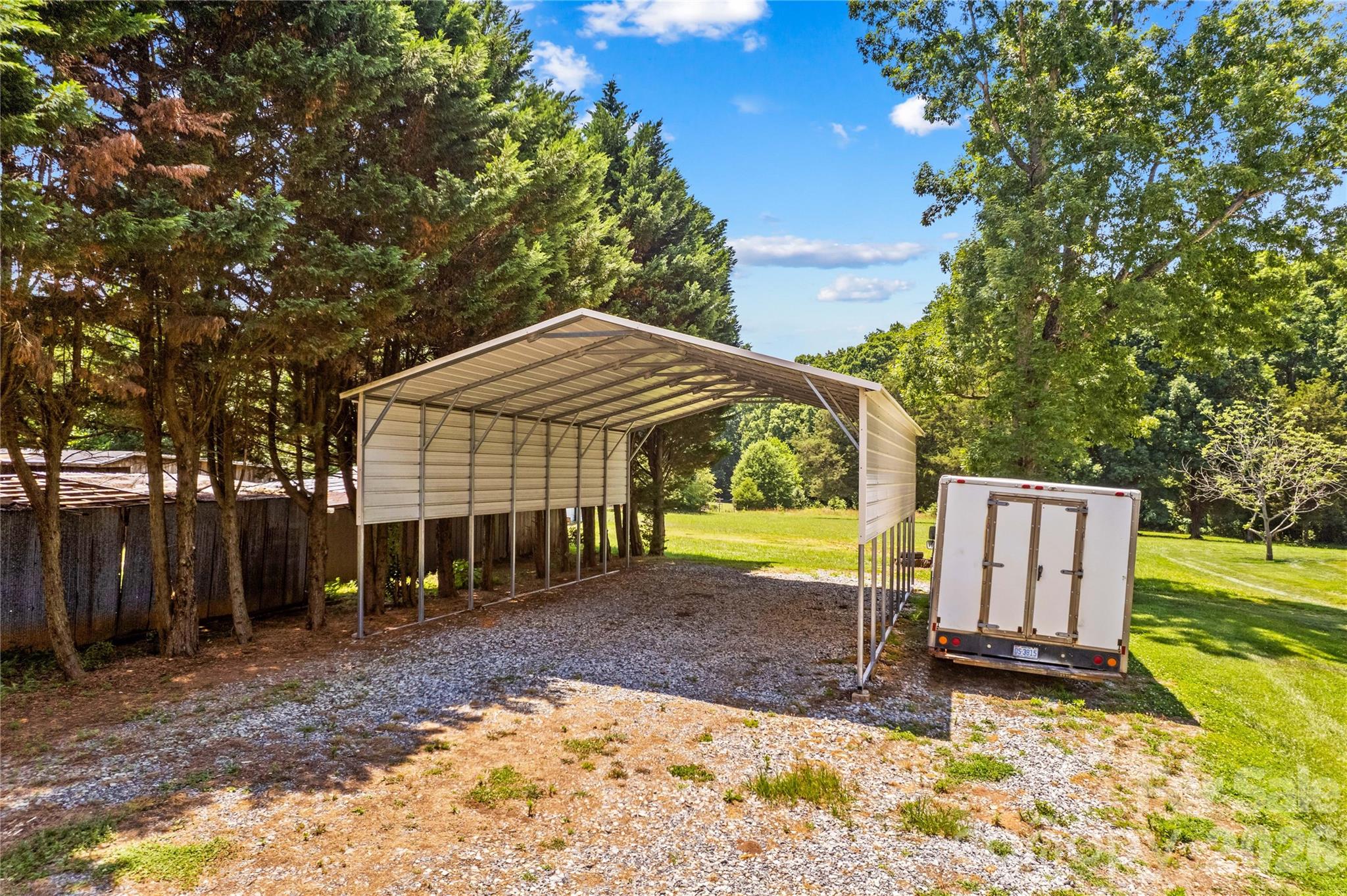 946 Shearers Road