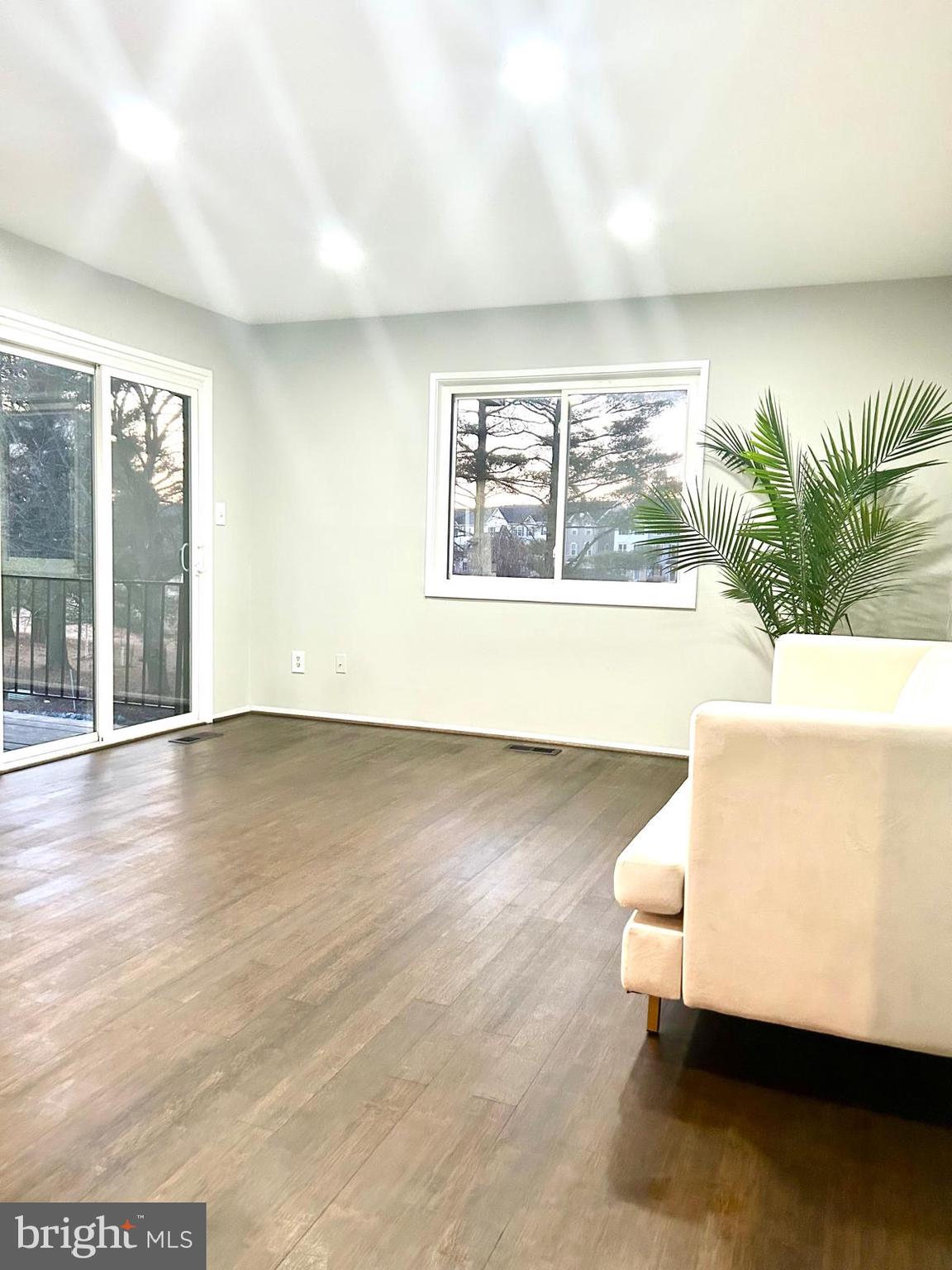 9533 Fern Hollow