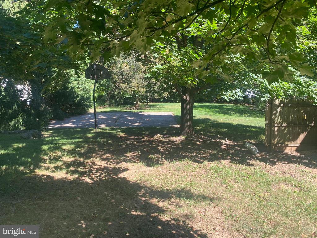 9845 MOYER ROAD