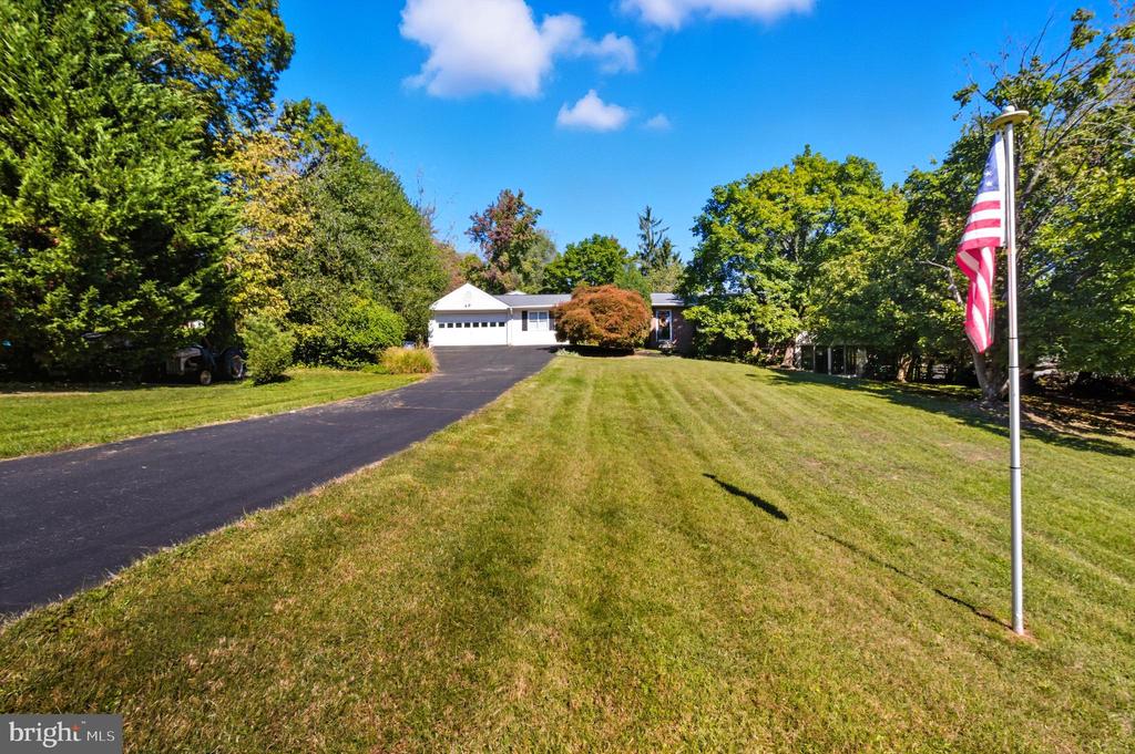 9845 MOYER ROAD