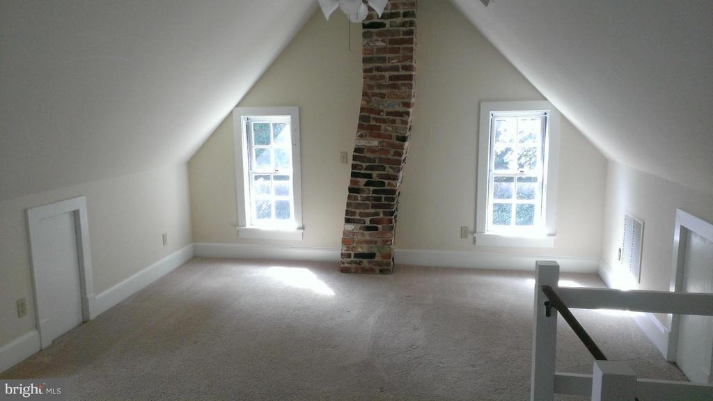 1080 COPPERSTONE COURT