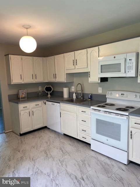 9537 FERN HOLLOW WAY