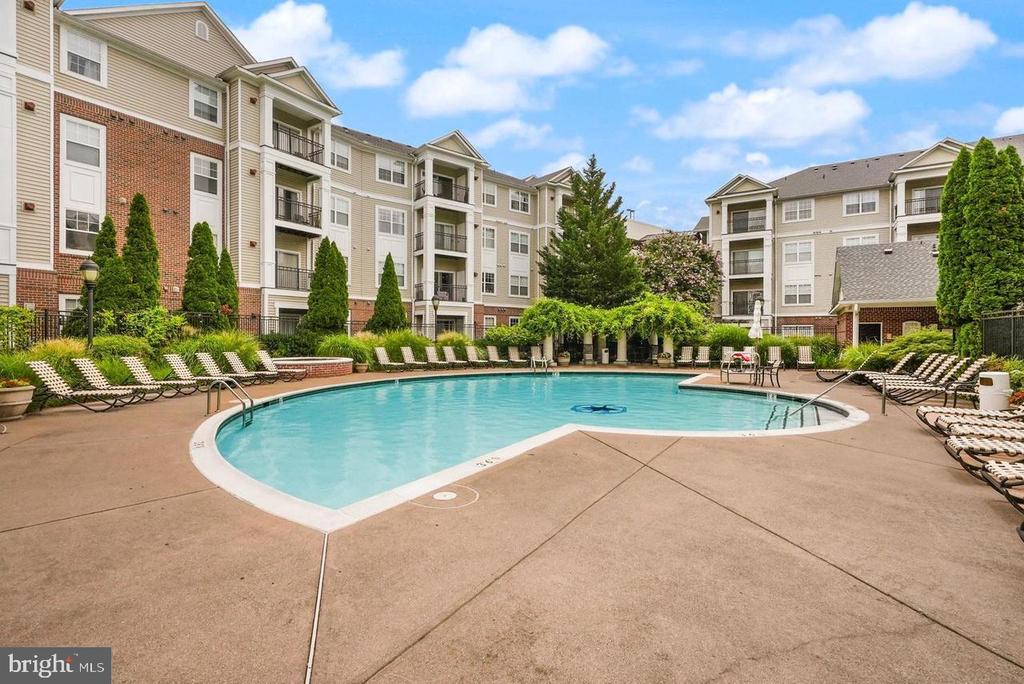 12901 CENTRE PARK CIRCLE 318