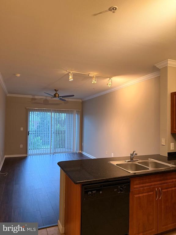 12901 CENTRE PARK CIRCLE 318