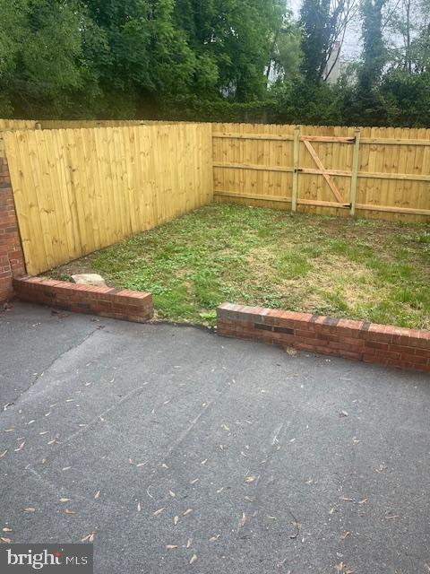 120-122 E Pall Mall St