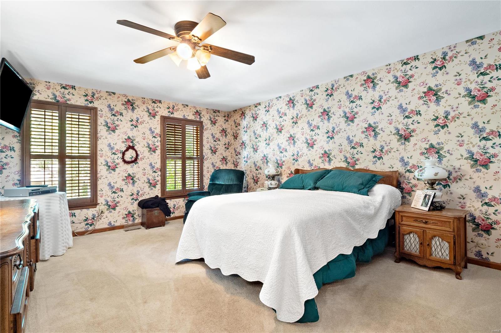 353 Strawbridge