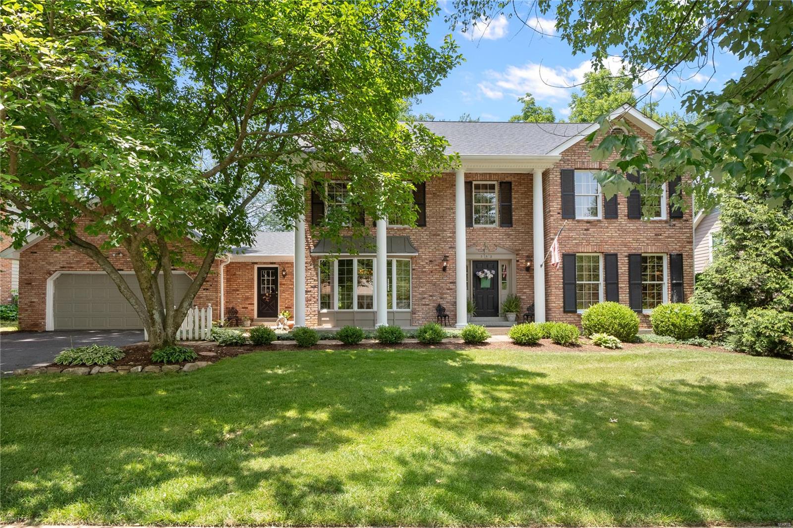 353 Strawbridge