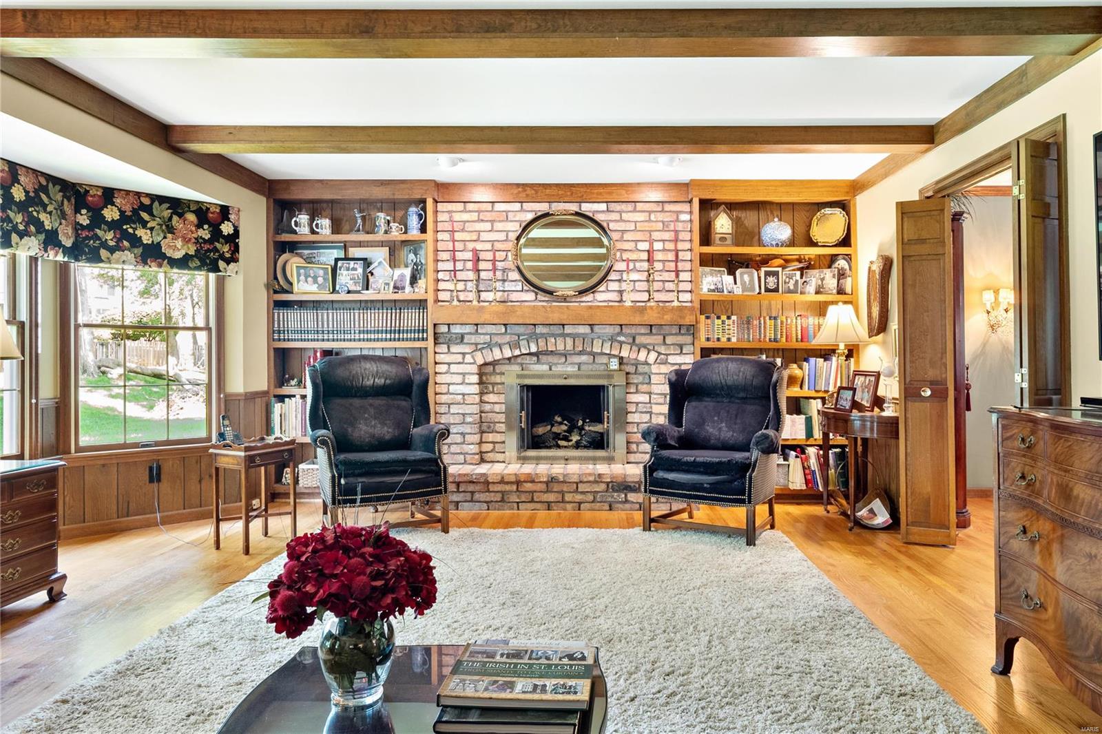 353 Strawbridge