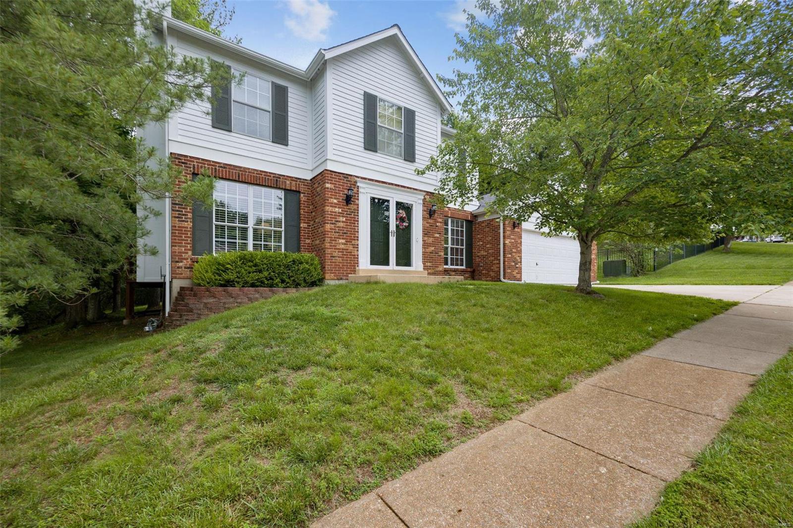2426 Forest Leaf Parkway