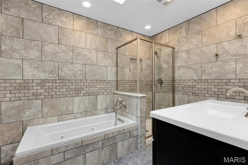 14656 Laketrails Court