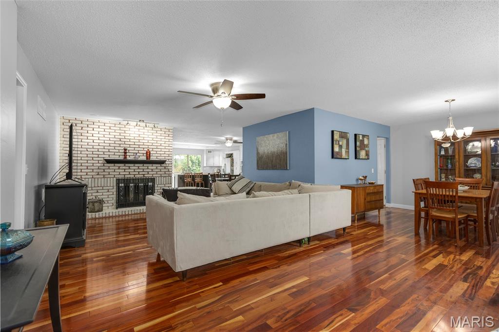 14656 Laketrails Court