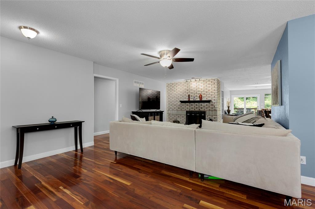 14656 Laketrails Court