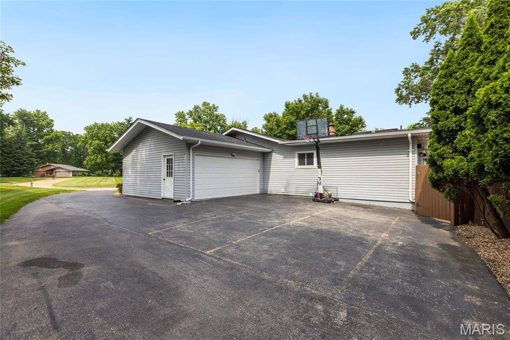 14656 Laketrails Court