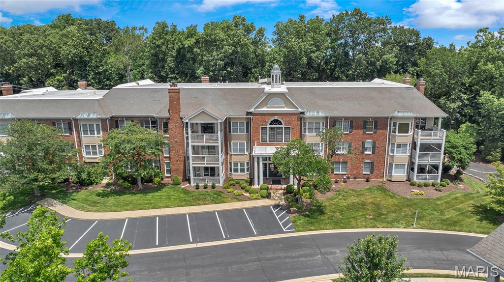 208 Ambridge Court Unit: 302