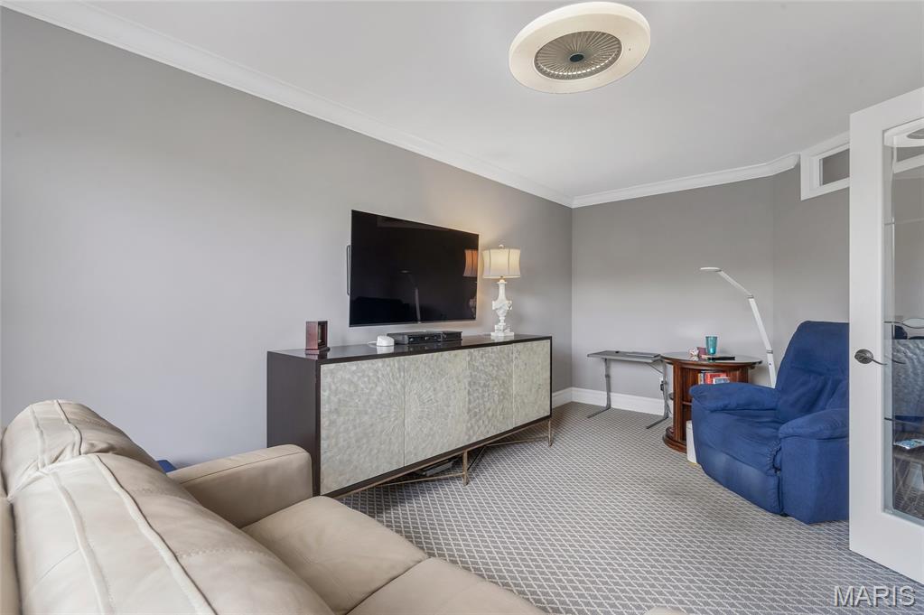 208 Ambridge Court Unit: 302