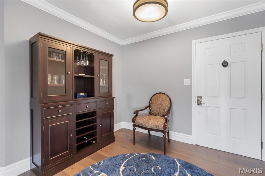 208 Ambridge Court Unit: 302