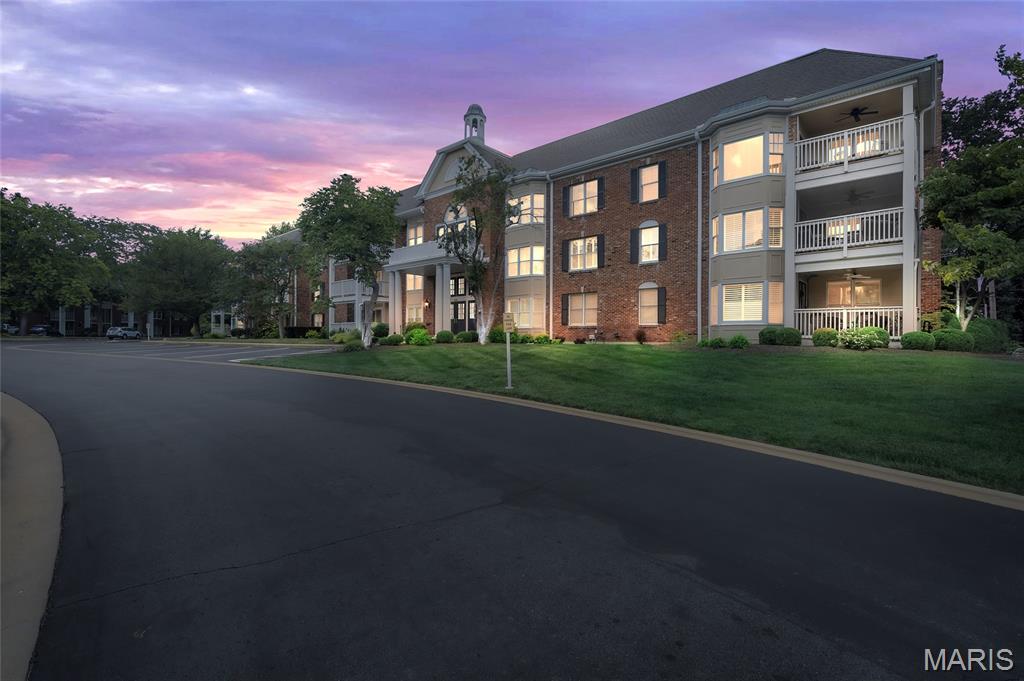 208 Ambridge Court Unit: 302