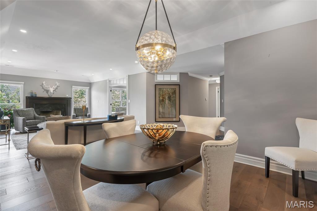 208 Ambridge Court Unit: 302