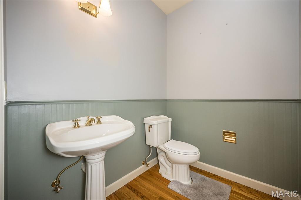 2300 Sterling Pointe Drive