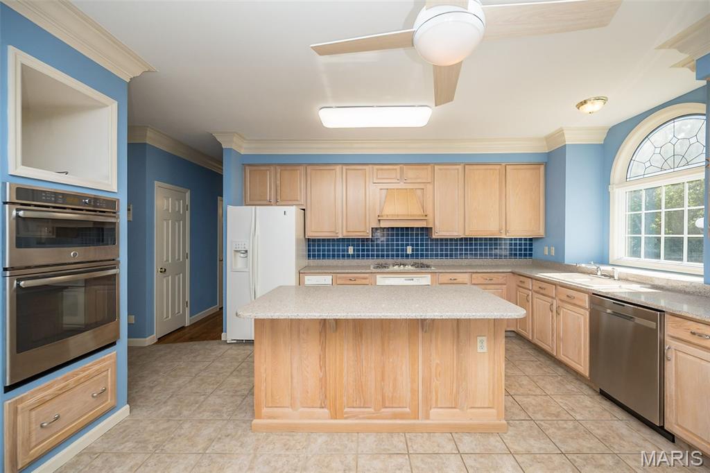 2300 Sterling Pointe Drive