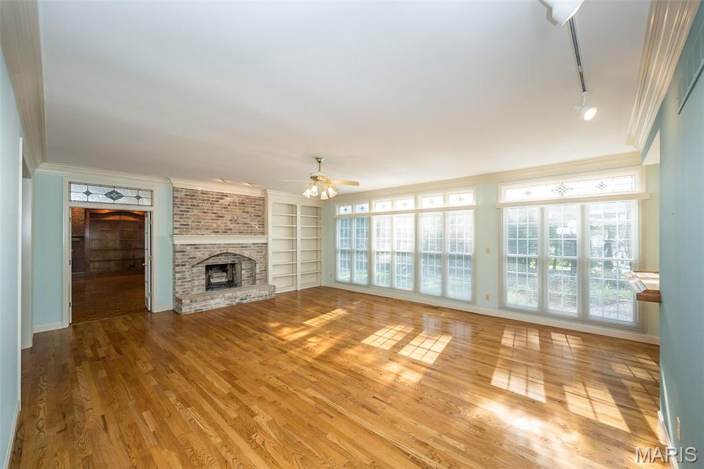 2300 Sterling Pointe Drive