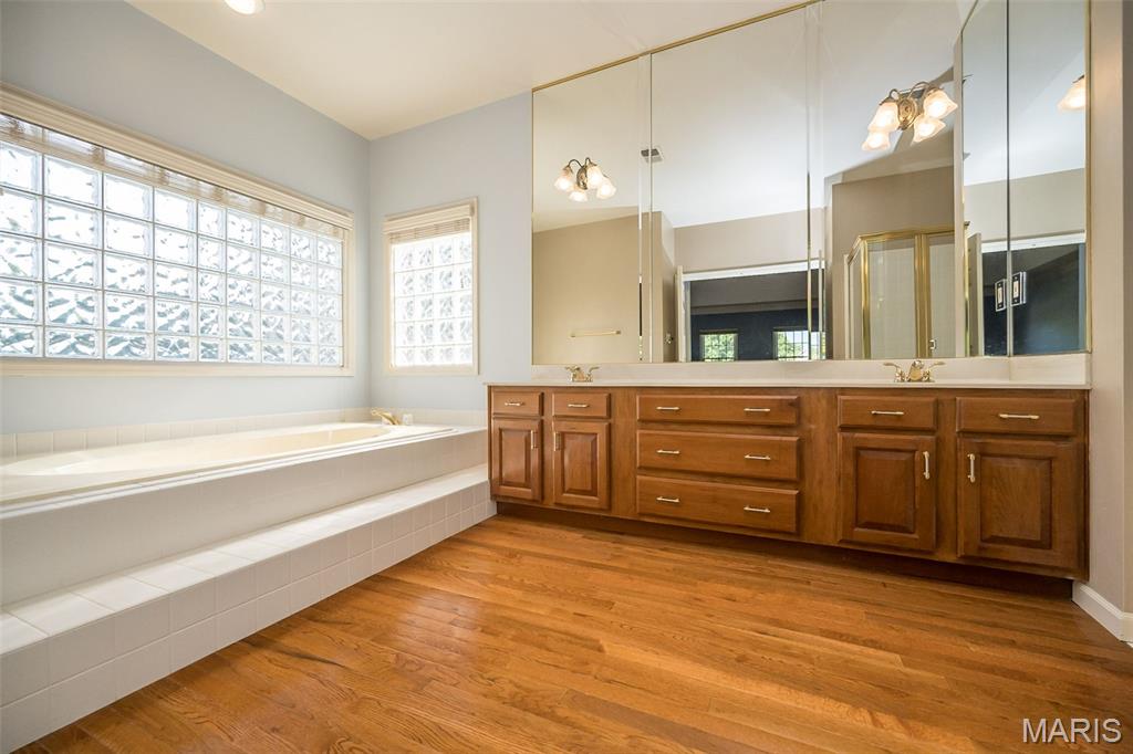 2300 Sterling Pointe Drive