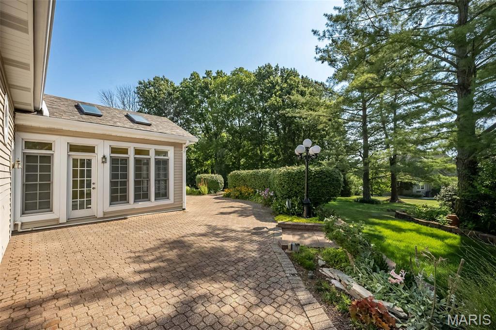 2300 Sterling Pointe Drive