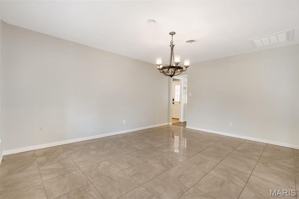 3 Greenbank Drive