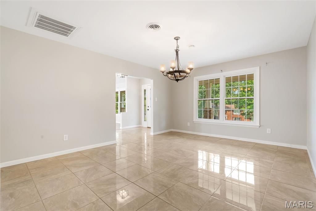 3 Greenbank Drive