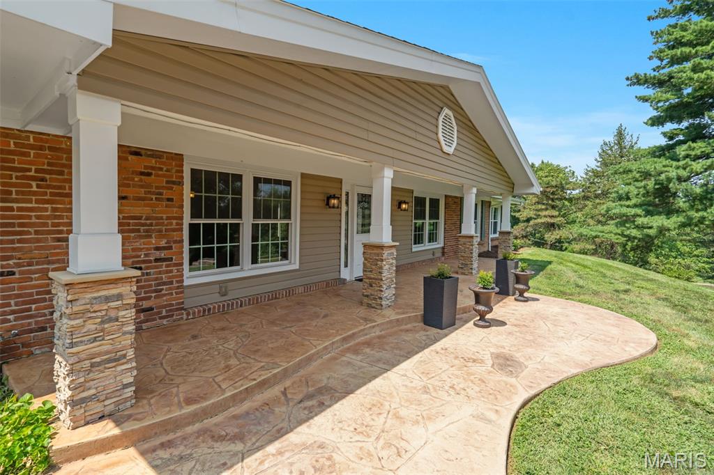 3 Greenbank Drive
