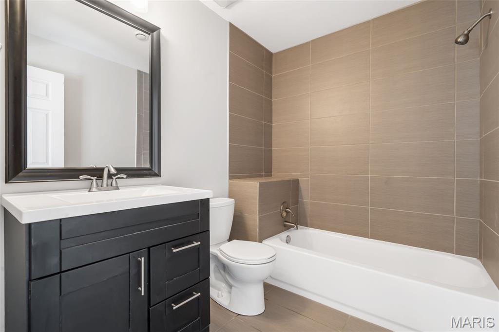 3 Greenbank Drive