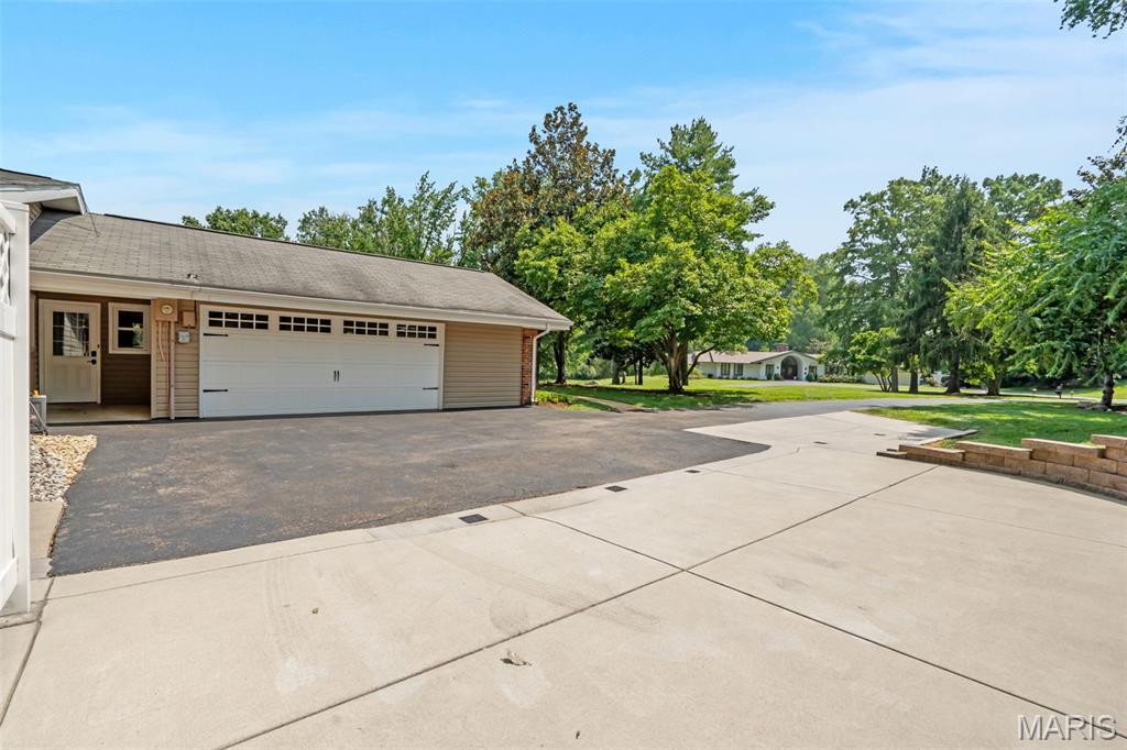 3 Greenbank Drive