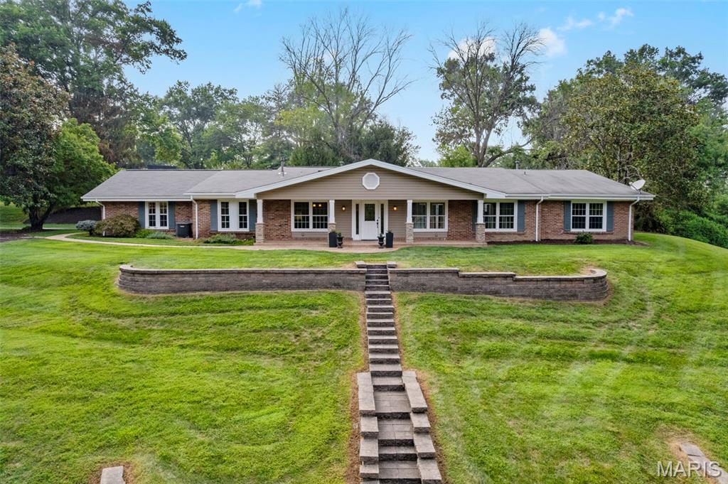3 Greenbank Drive