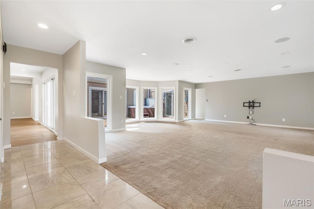 3 Greenbank Drive