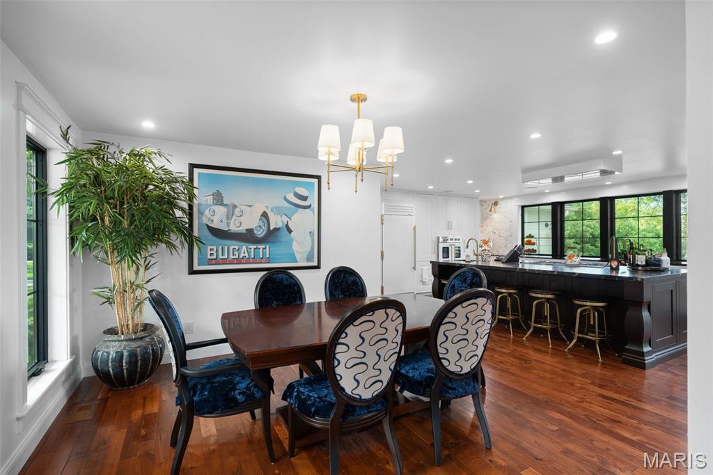 233 Whiting Lane