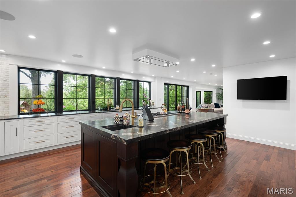 233 Whiting Lane