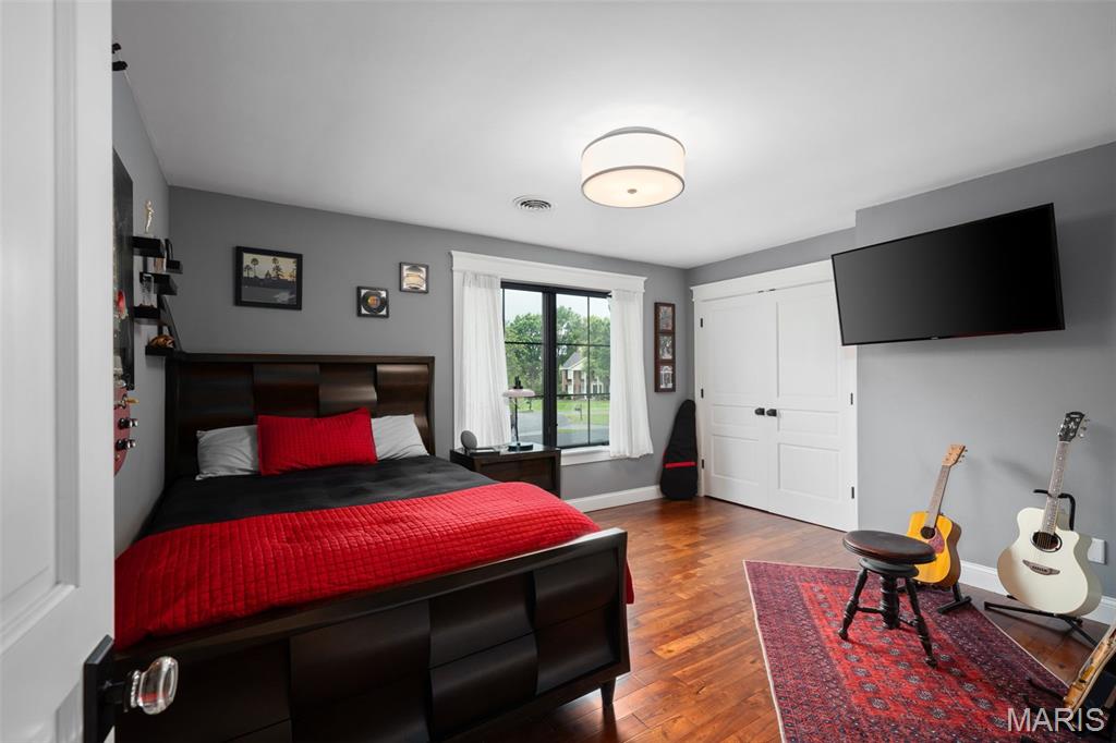 233 Whiting Lane