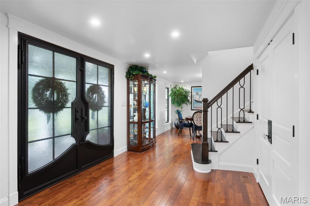 233 Whiting Lane