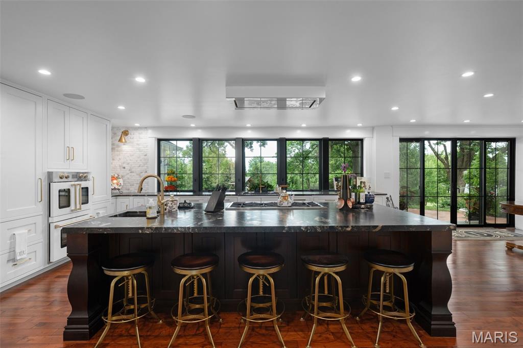 233 Whiting Lane