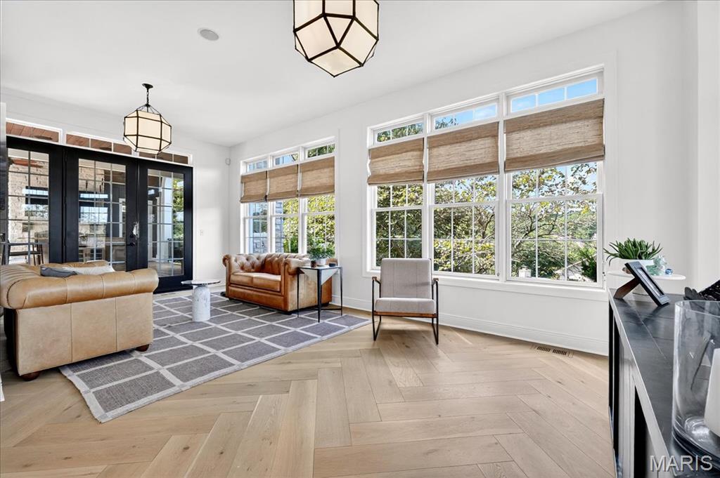 6 Kehrs Mill Glen Court
