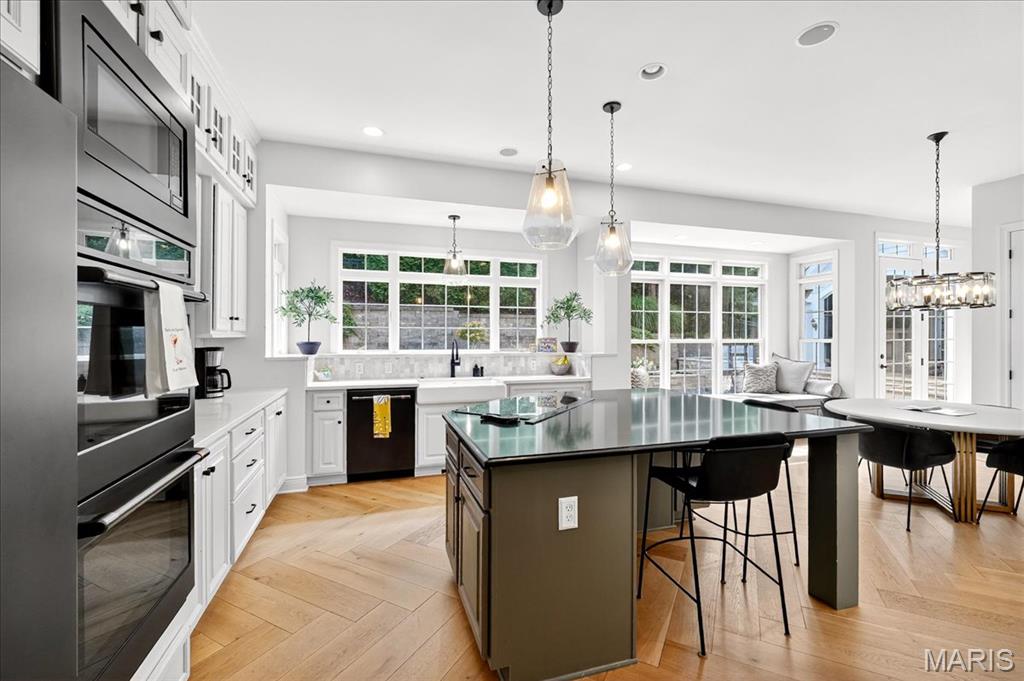 6 Kehrs Mill Glen Court