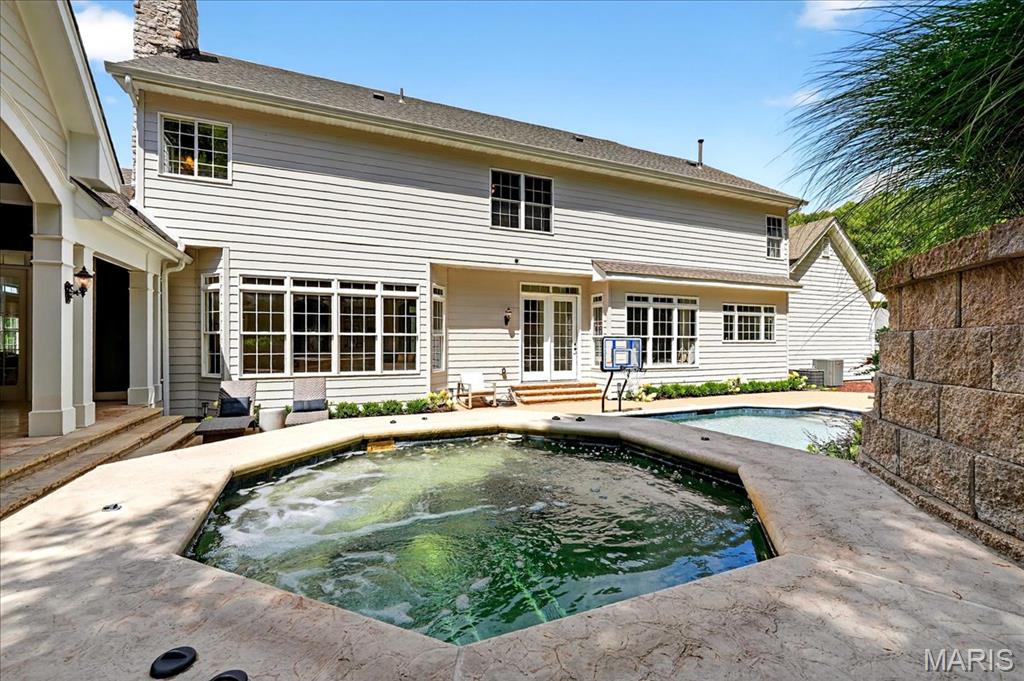 6 Kehrs Mill Glen Court