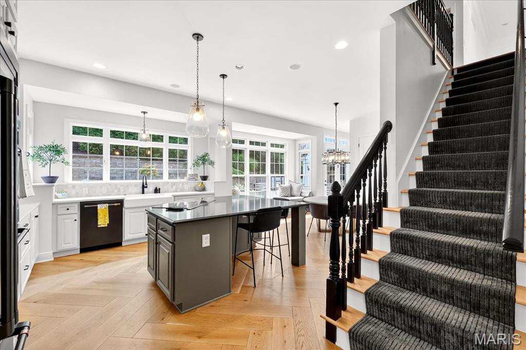 6 Kehrs Mill Glen Court