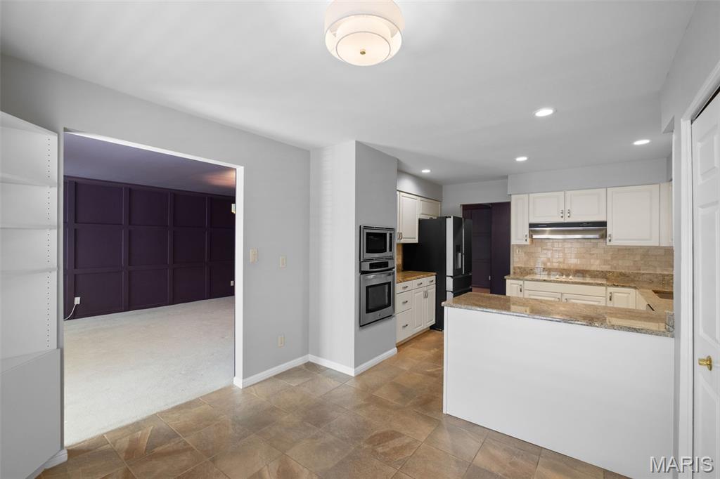 208 Ambridge Court Unit: 202